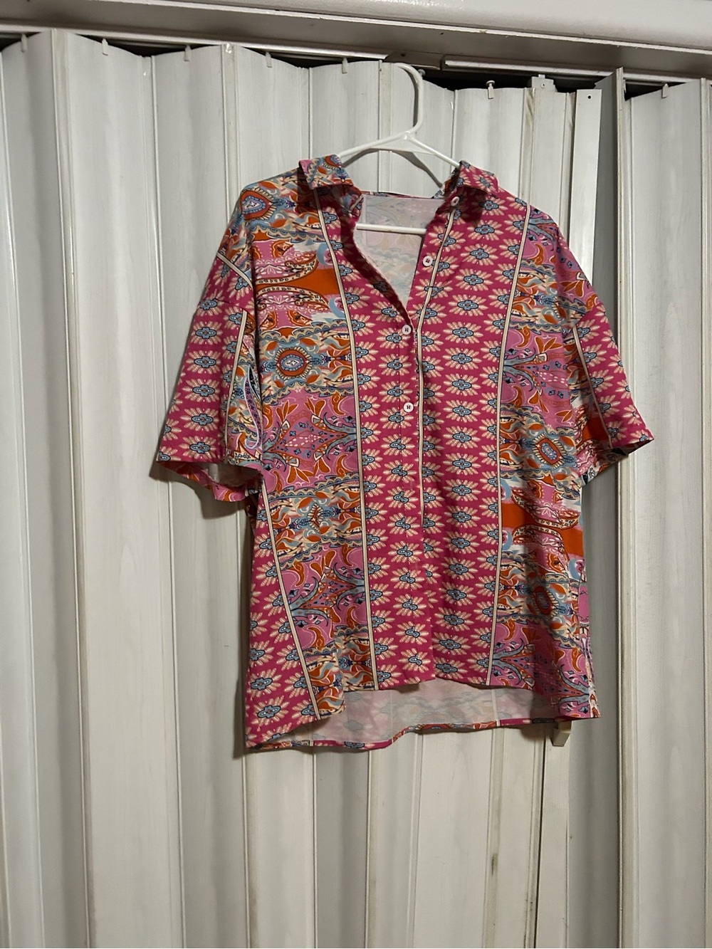 SHEIN Pink Paisley & Floral Short-Sleeve Button Down Shirt